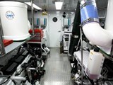 Expedition yacht custom  Paine Diverse engine room